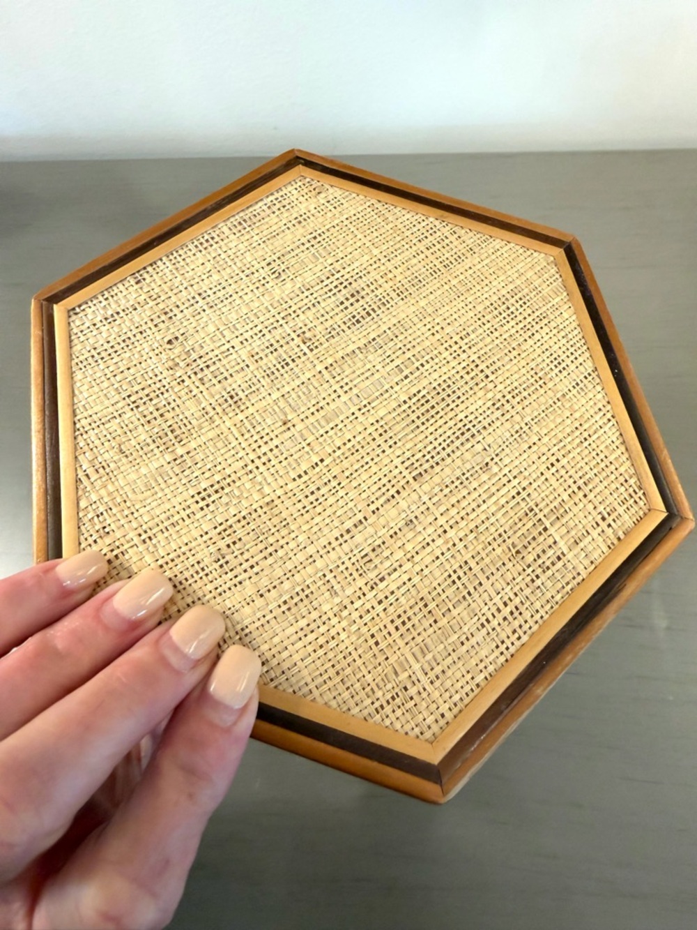 Vintage Rattan Trinket Box Woven Bamboo Hexagonal Handmade Asian Jewelry Case - Picture 7 of 10